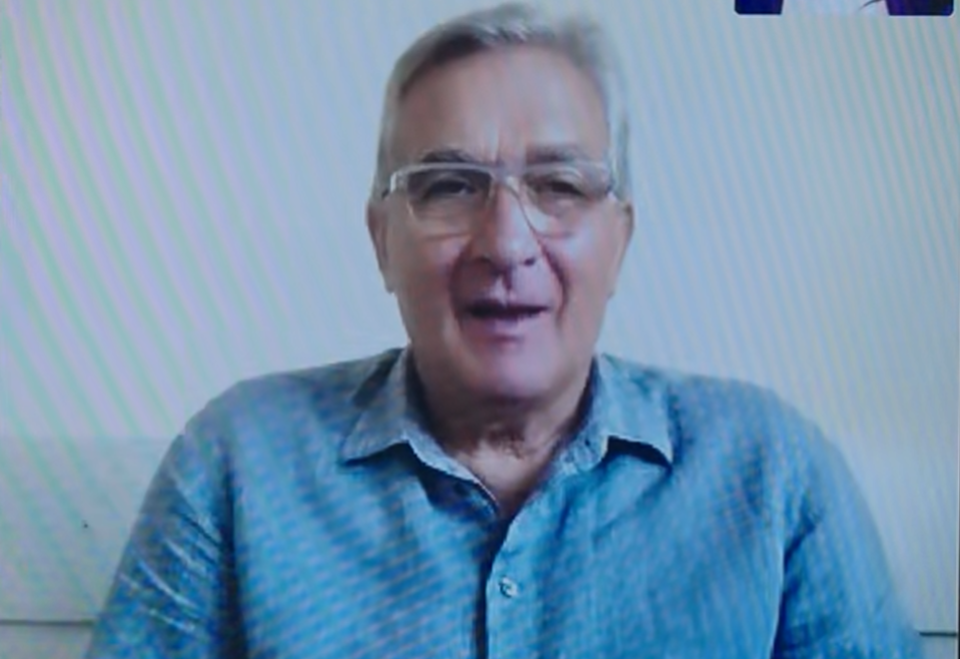 但他希望能 但他希望能