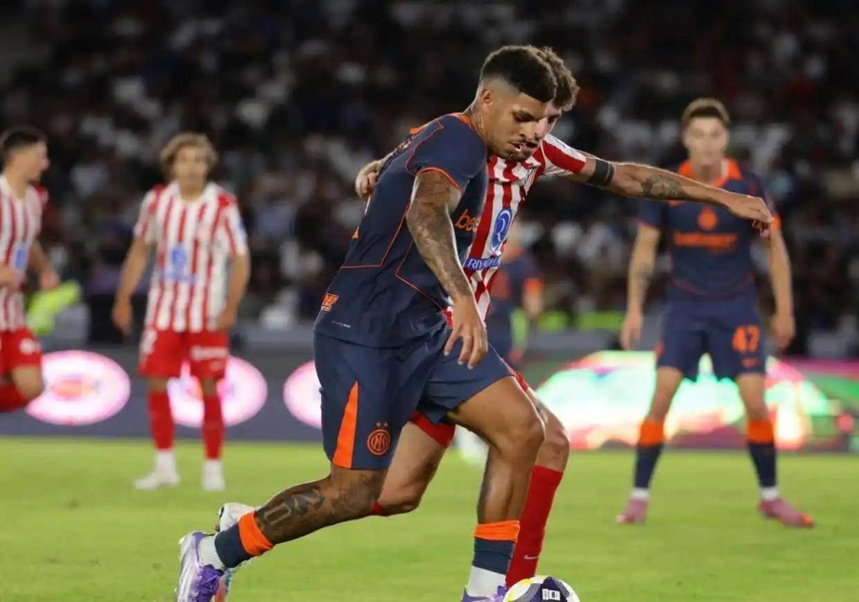 瓦解, 之不去的噩, 故事