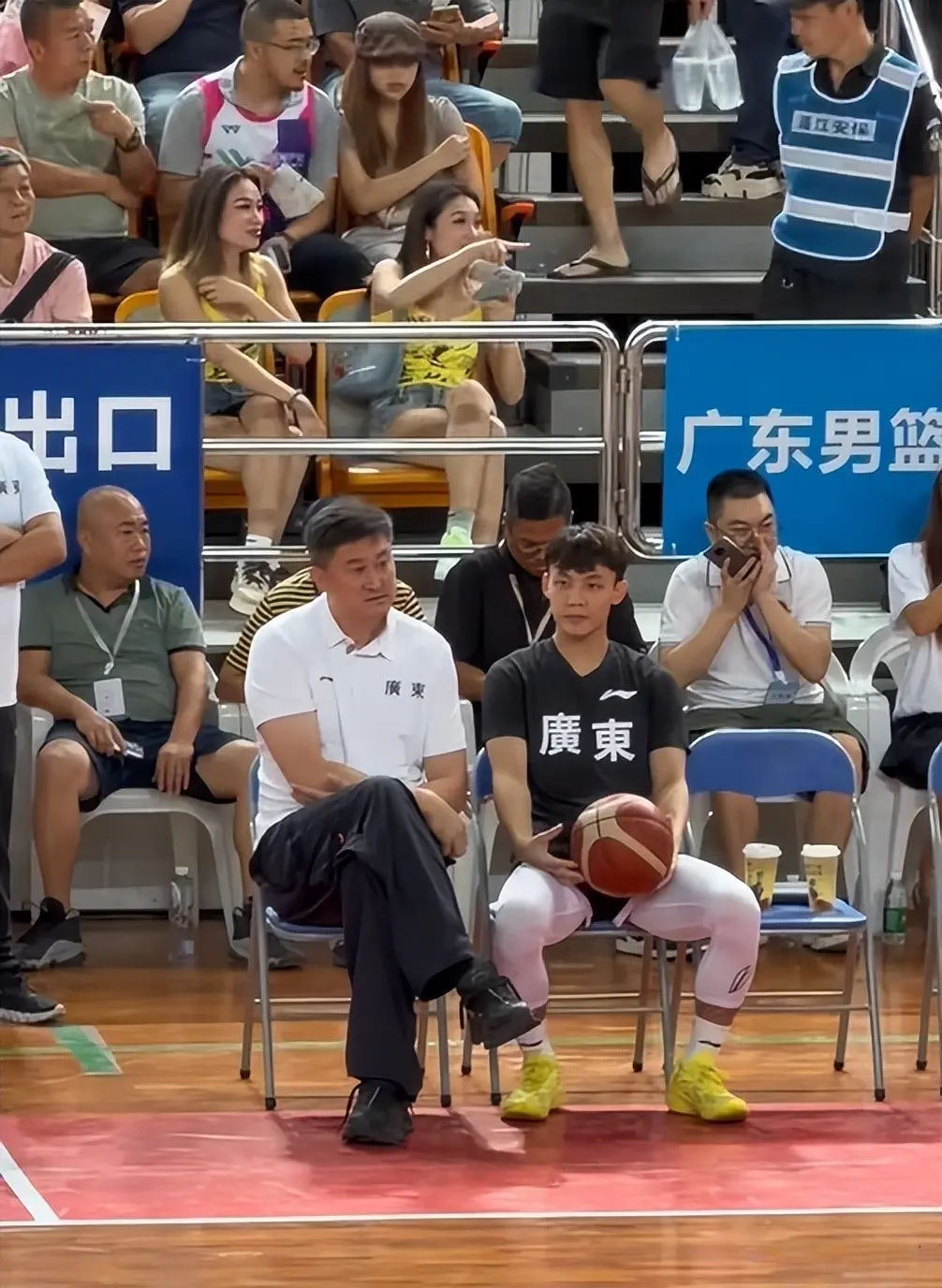 徐杰随意发, 手四川男篮, img 徐杰随意发, 手四川男篮, img